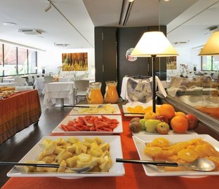 Buffet Breakfast Vincci Soma  Madrid